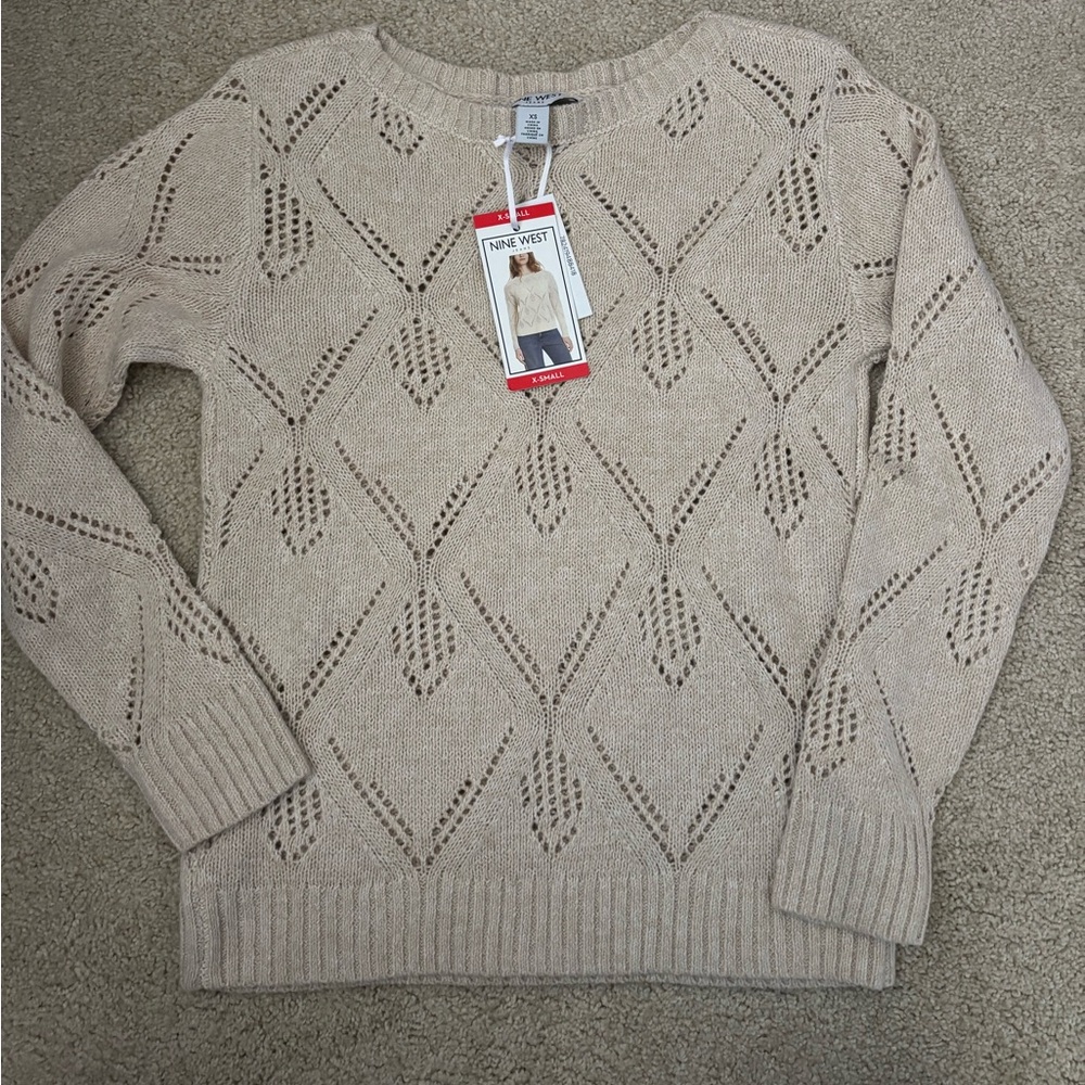 Women’s Nine West tan boatneck pointelle sweater size XS. NWT